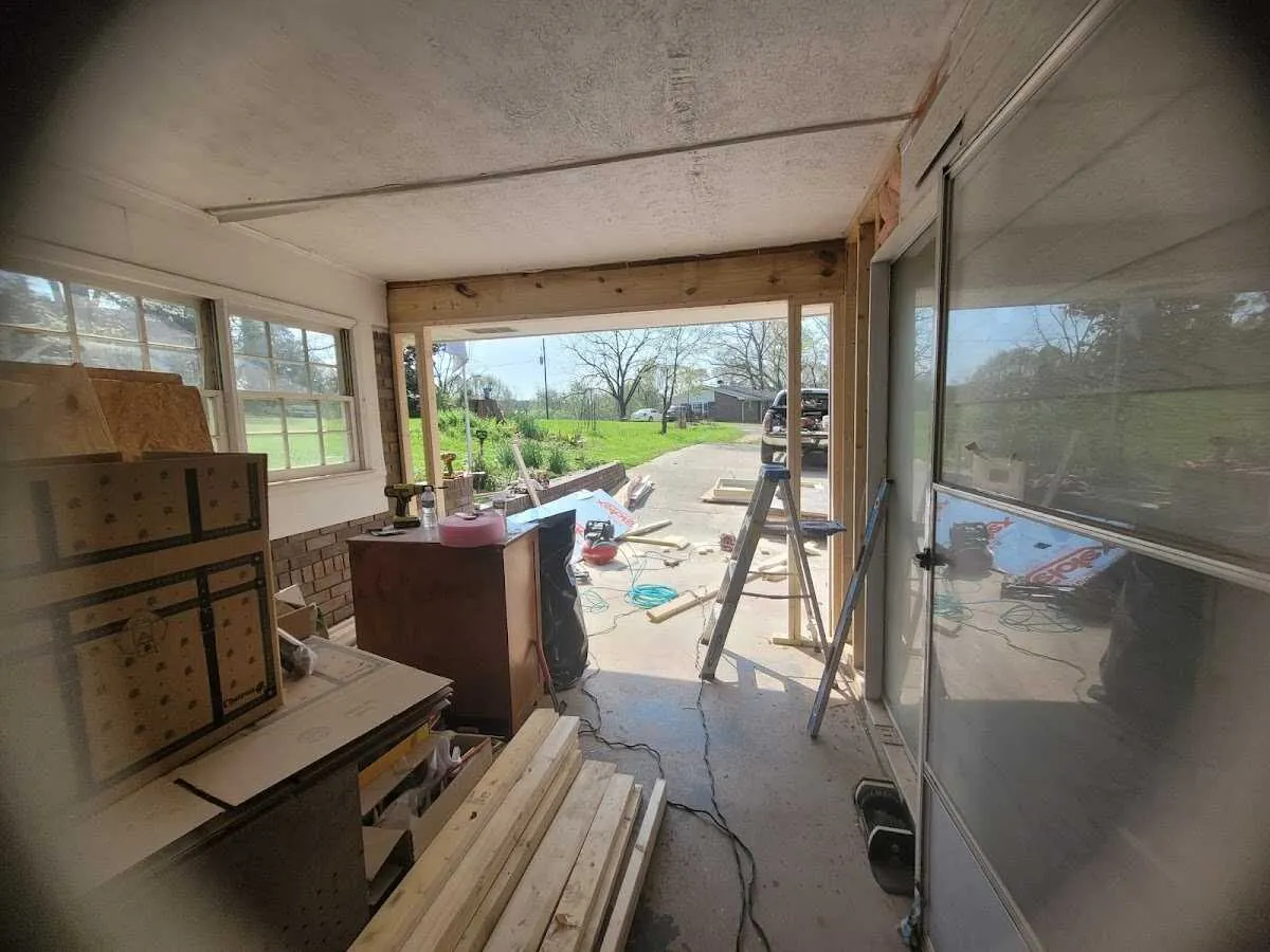 Air movers and dehumidifier for Water Mitigation Services in Auburn Hills